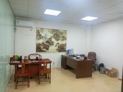 清溪标准厂房二400平方，精装修办公室，水电现成，不要转让费