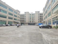 桥头镇成熟园区新出楼上2000平低价出租装修办公室园区空地大