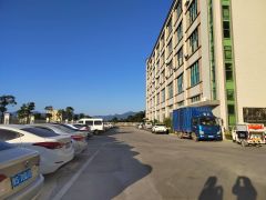 清溪三中新出成熟园区全新一楼厂房1200平低价出租 带牛角