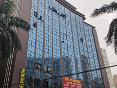 低价厂房出租，长安厦边，现成装修厂房，可直接入驻，条件优惠