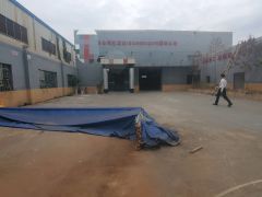 塘厦独门独院厂房2200平 现成精装办公室