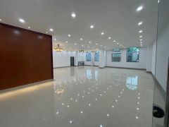 ！厚街豪华装修轻工业厂房办公室每层850方出租