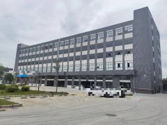 大亚湾响水河工业区新出楼上1000平精装修办公室仓库厂房出租