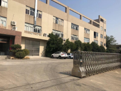 路东本地独院厂房出租3700方，配套齐全