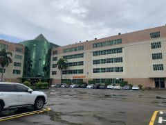 特价厂房石岩工业区楼上2000平带厂房出租可分租 原房东带红