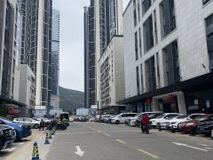 南山西丽大学城产业园园区一楼500平带装修，不限制行业