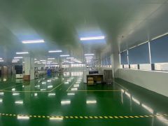 东坑工业区楼上精装修1600平厂房出租，好招工，园区形象好
