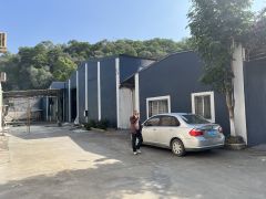 桥头新出原房东小独院靠山边。可做小污染适合设备冲压塑胶等行业