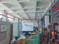 长安乌沙原房东1楼2000平米厂房出租，带行车，可做注塑模具