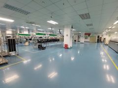 黄江近深圳新空楼上精装修3500平，可做电池无转让费低价出租