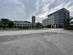 大亚湾临深红本证件厂房8.8元起租，不限制行业。