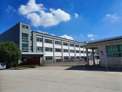 厂房出租丨寮步2楼750平方出租，11元急租，带现成办公室！
