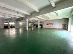 坑梓一楼厂房出租1000平方带有现成车间办公室可以分租