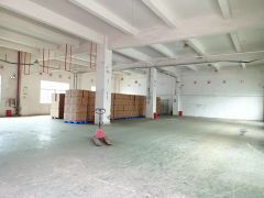 坪山坑梓工业区新空出一楼2000平200平起租，特价出租