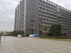 20元低价起租布吉大芬地铁工业园区一楼1000平厂房仓库出租