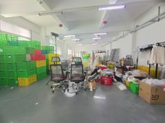 西乡，桃源居附近，大型工业园，电梯口户楼上带装修1300厂房