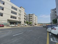 龙岗龙东工业园楼上1000平厂房出租带精装修办公室大小分租