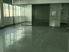 西乡固戍附近楼上精装修338平，能注册生产
