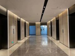 光明区凤凰城地铁口带装修楼上2000平研发电商办公大小可分