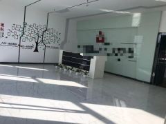 龙华高速出口原房东高薪红本办公厂房1400平有装修面积可分