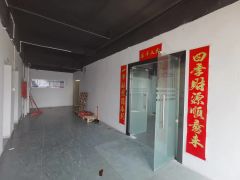年前低价常平卢屋独院厂房分租楼上600平方带办公室装修易招工