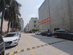 观澜福民大型园区楼上带装修厂房出租，水电齐全面积660平米