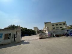 三栋好厂房位置好空地大好招工欢迎中介合作。