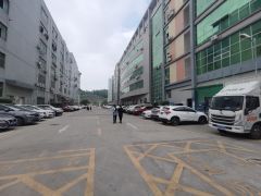 观澜库坑梅观高速出口大园区楼上厂房出租，面积1700可分租