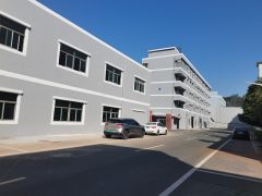 公明镇中心附近翻新好独院厂房出租，可分租