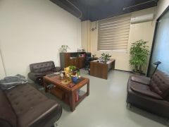 福永地铁口新出房源510平带装修厂房仓库出租
