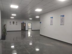 厚街新出楼上1100平低价工业厂房出租厂房仓库出租，水电齐全