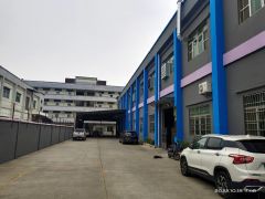 东莞横沥村头工业区楼上现成装修980平方米低价出租
