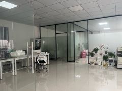大岭山工业园区世外桃源标准一楼厂房出租 现成精装修办公室