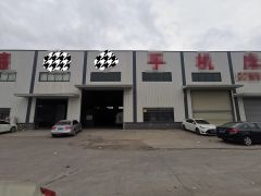 东莞厚街镇10米钢构厂房，现成精装办公，可做重工业，交通方便