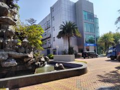 坪山大工业区楼上500平带现成装修办公室厂房超低价出租可分租