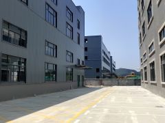 仲恺区潼湖镇中韩产业园新出原房东九米高带牛角厂房出租
