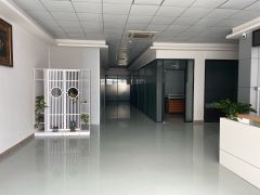现成装修！南城车站厂房仓库办公出租1000平方，可分租