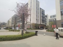 光明地铁口低价开发商直租厂房出租500平起分租