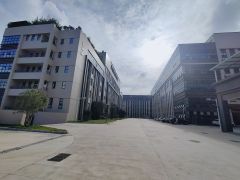 4百平起分租平湖富民工业园新出1300平厂房仓库出租交通便利