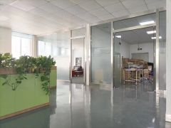 石排新出350平方厂房，现成装修，水电齐全