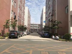 公明怡景工业城新出原房东楼上带装修2000平方厂房出租