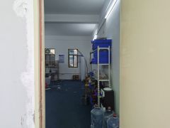 塘坑地铁站2400元厂房，带现成水电，适合珠宝加工