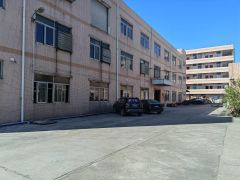 平湖独院新出一楼1580平方厂房仓库出租可分租空地大交通方便