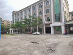 清溪镇标准厂房，原房东一楼300平方，只要15元