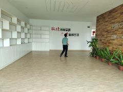 大岭山第三工业区原房东红本厂房出租精装修水电齐全空地大可分