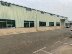 清溪镇新出原房东8米高单一层1500平带5T行车。