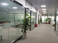 塘厦凤凰岗原房东直租5楼2000平，全层豪华装修，无需转让费