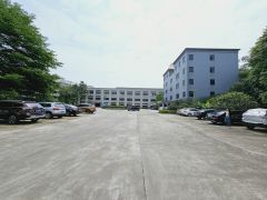 凤岗高速路口实际面积出租三楼3300平米，原房东，超大空地