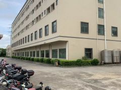 新出原房东独门独院精装修10600平  大小可分 花园式厂房