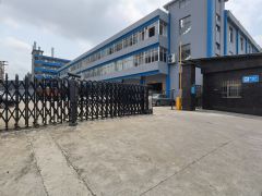 厚街三屯独院厂房一二楼整层分租自带精装办公水电每层2600平